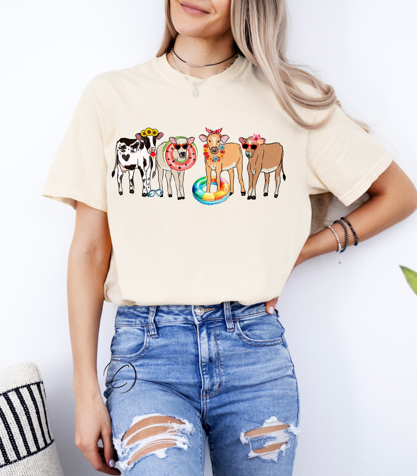 Pool Party Summer Cows Graphic Tee