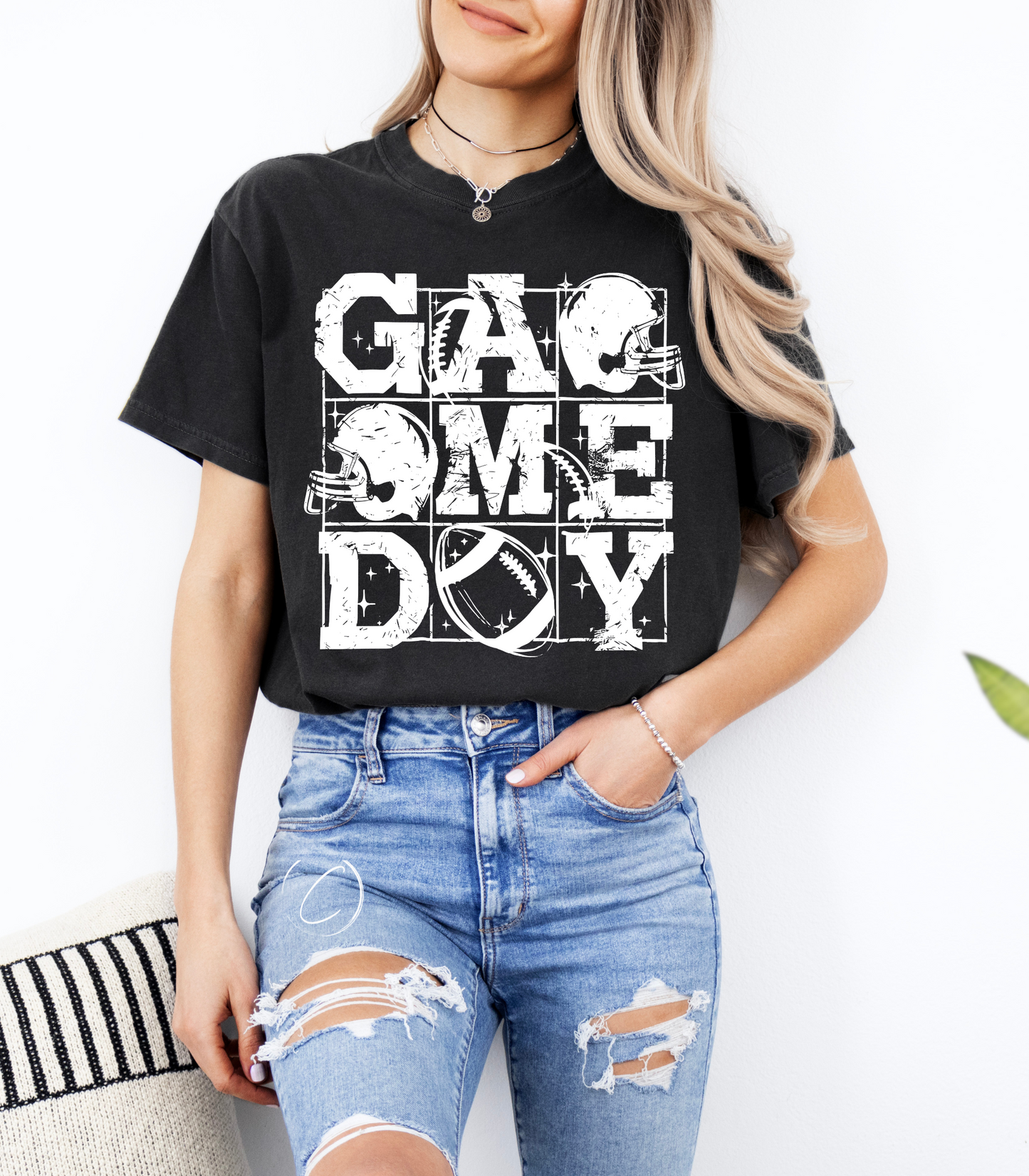 Huddle Up Gameday Graphic Tee