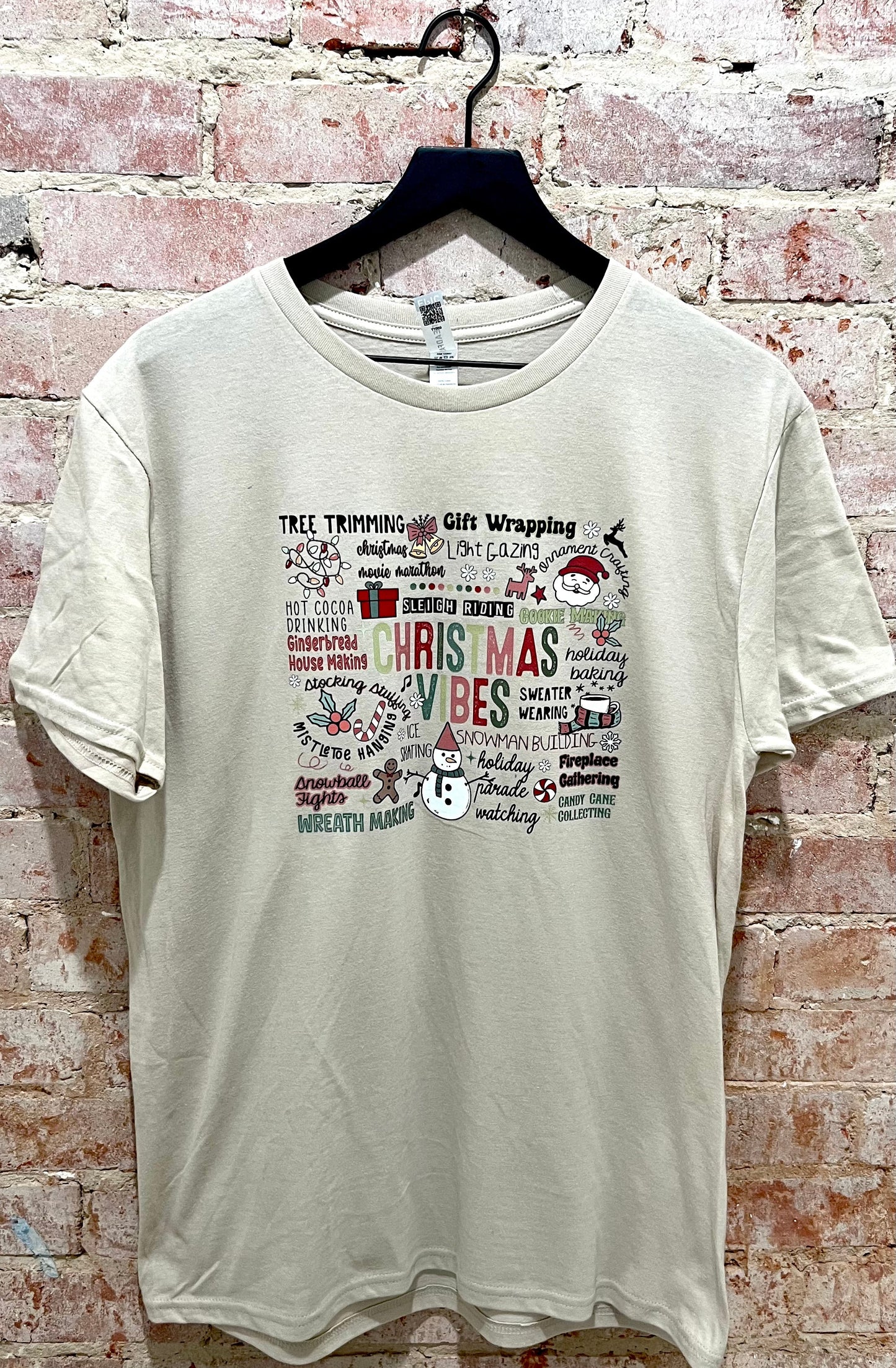 Christmas Vibes Tee