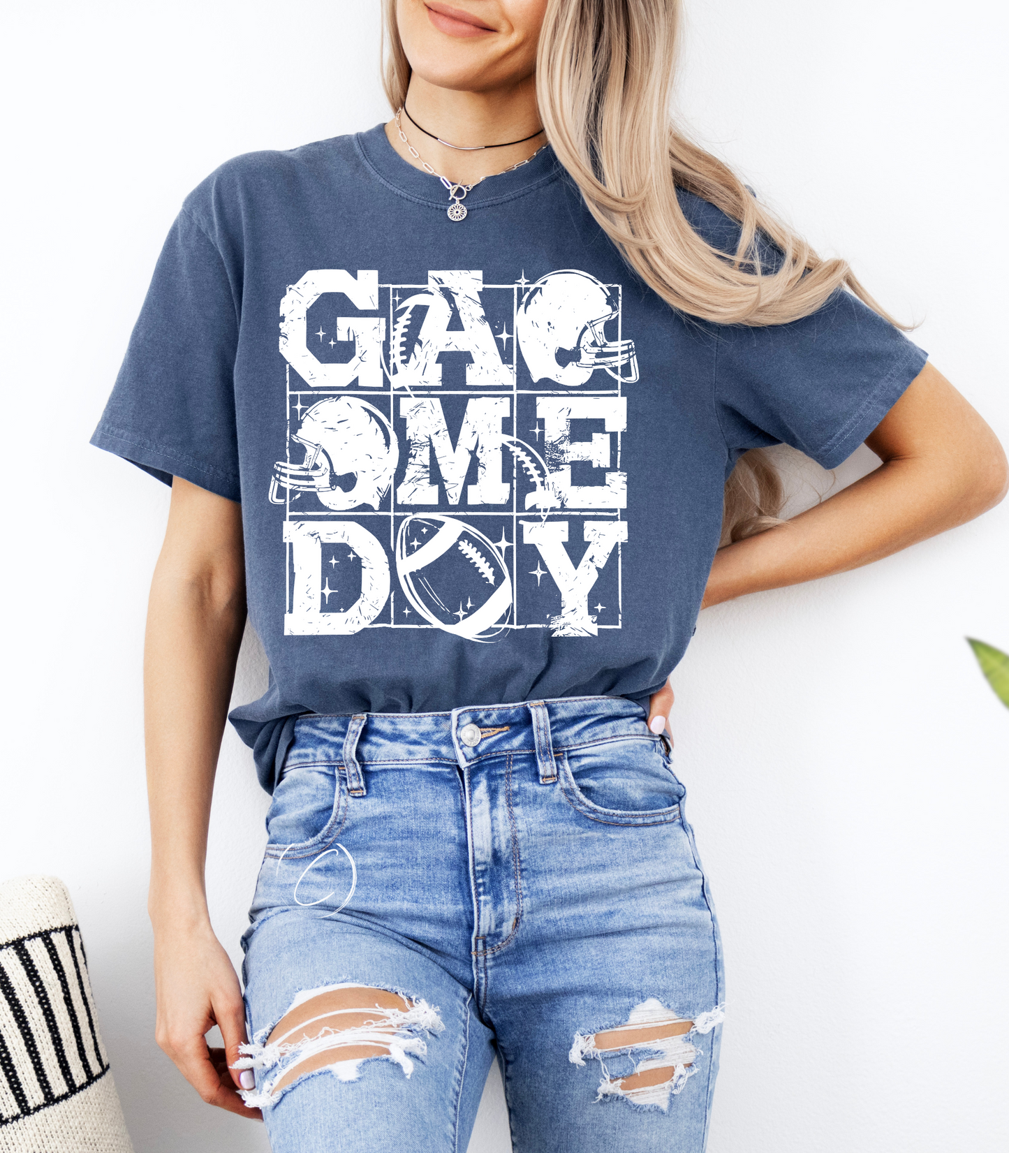 Huddle Up Gameday Graphic Tee