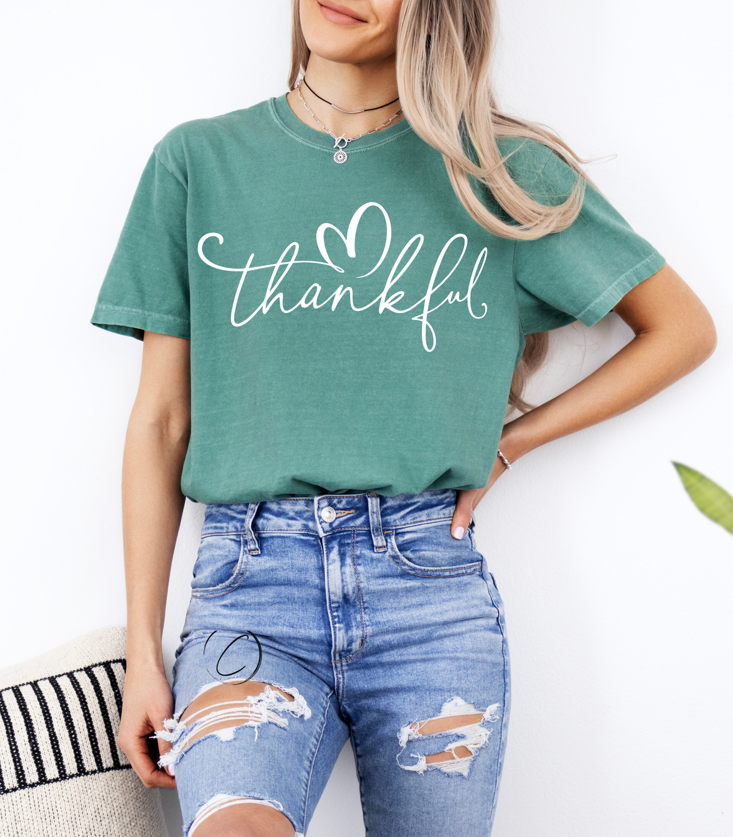 THANKFUL Heart Graphic Tee