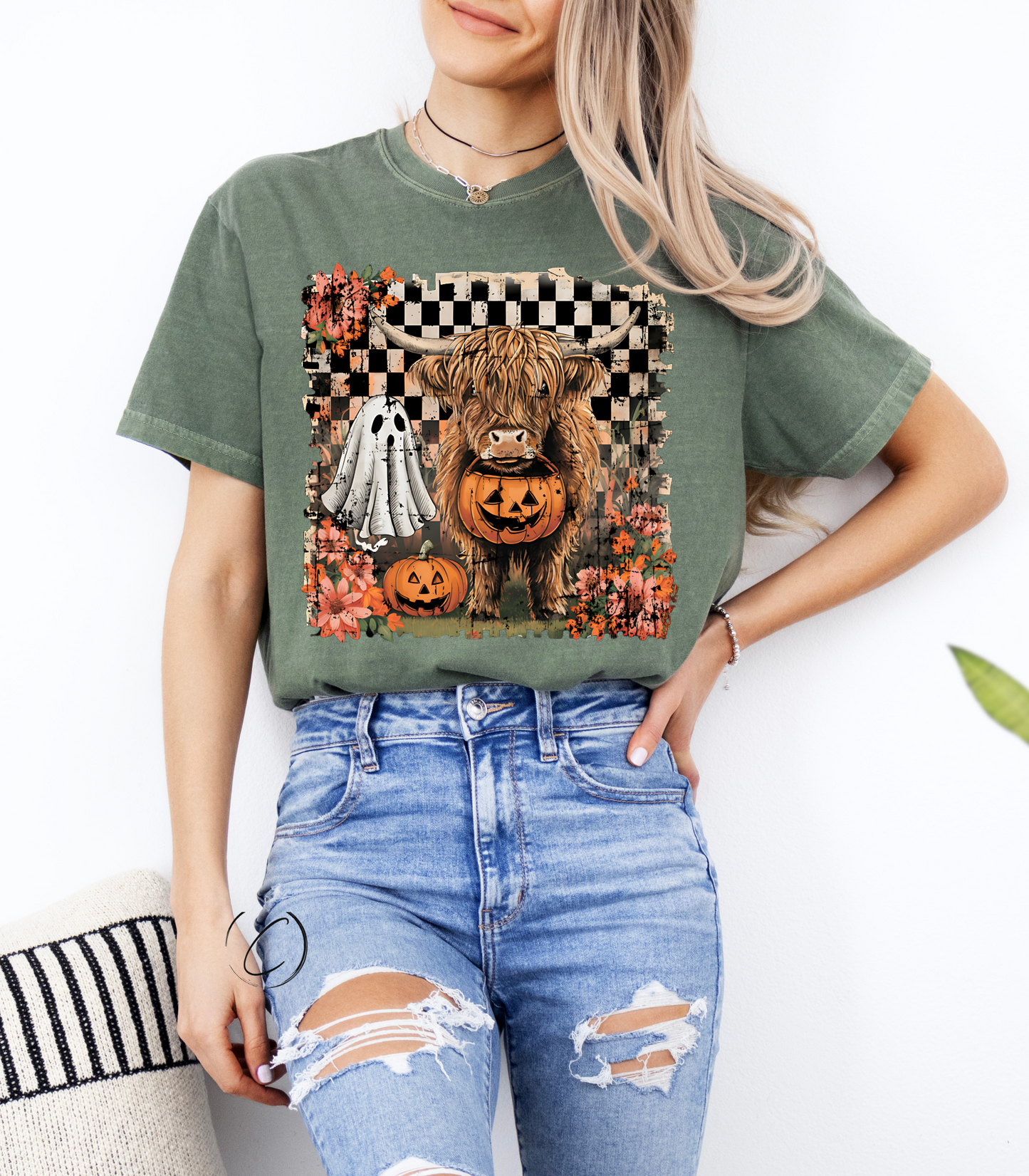 Vintage Highland Ghost Graphic Tee