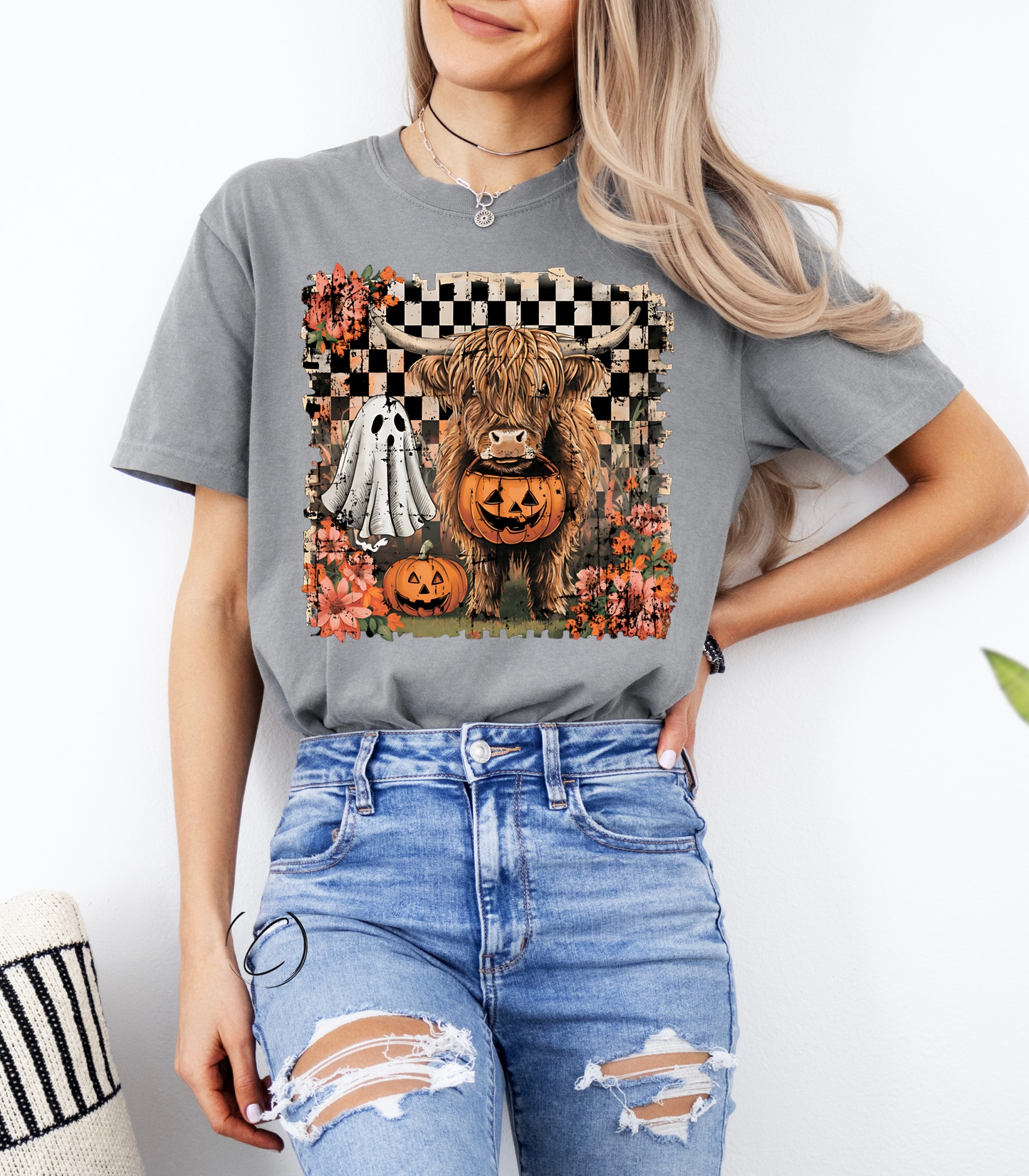 Vintage Highland Ghost Graphic Tee