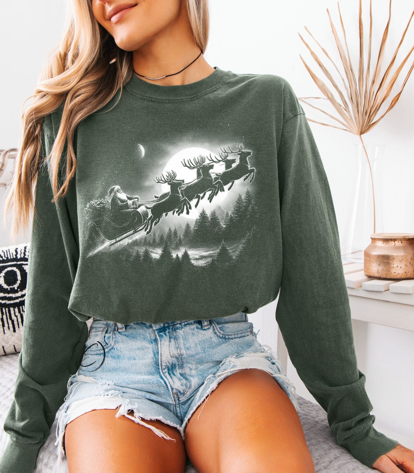 Vintage Retro Santa Sleigh Long Sleeve Graphic Tee