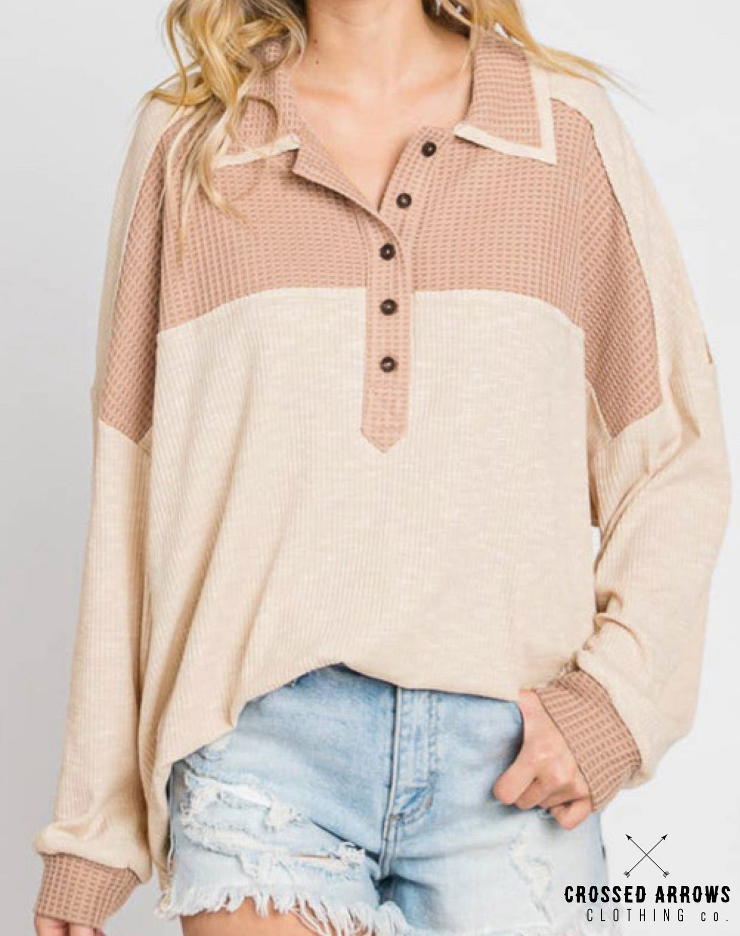 Knit top with waffle contrast