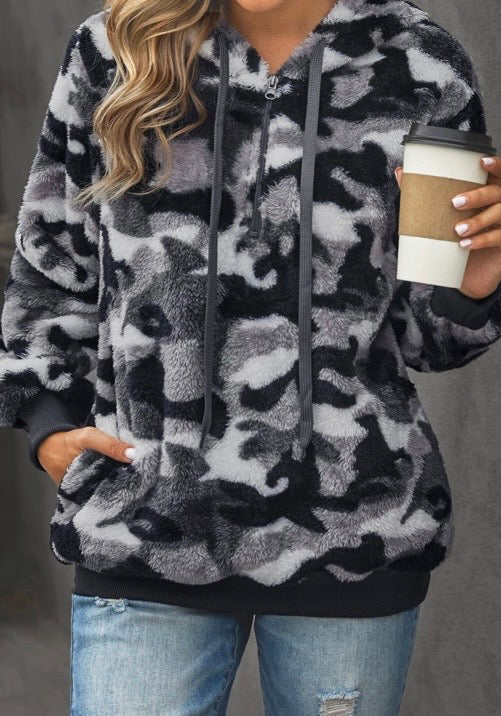 Camo Print Warm Furry Pullover Hoodie
