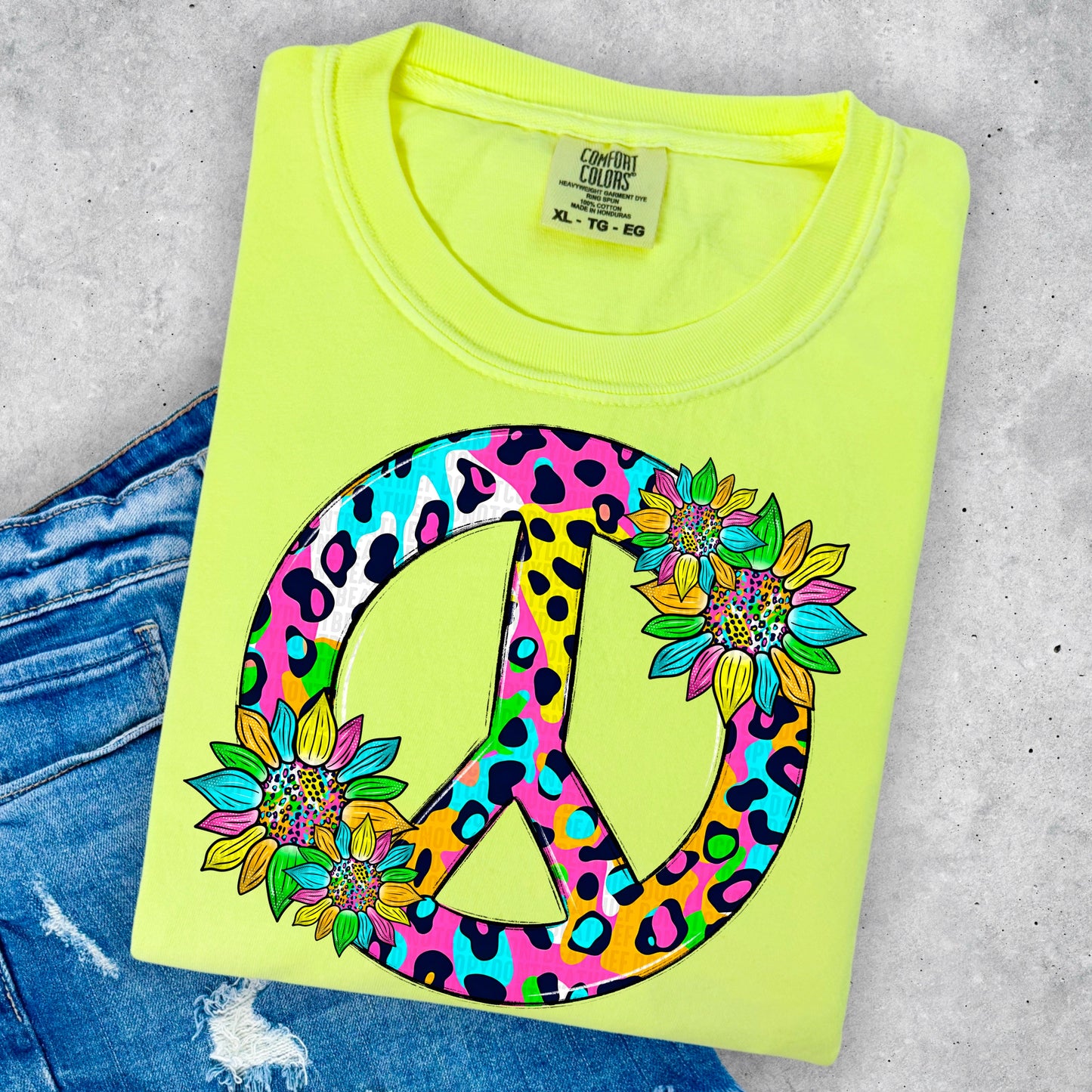 Neon Daisy - Tee