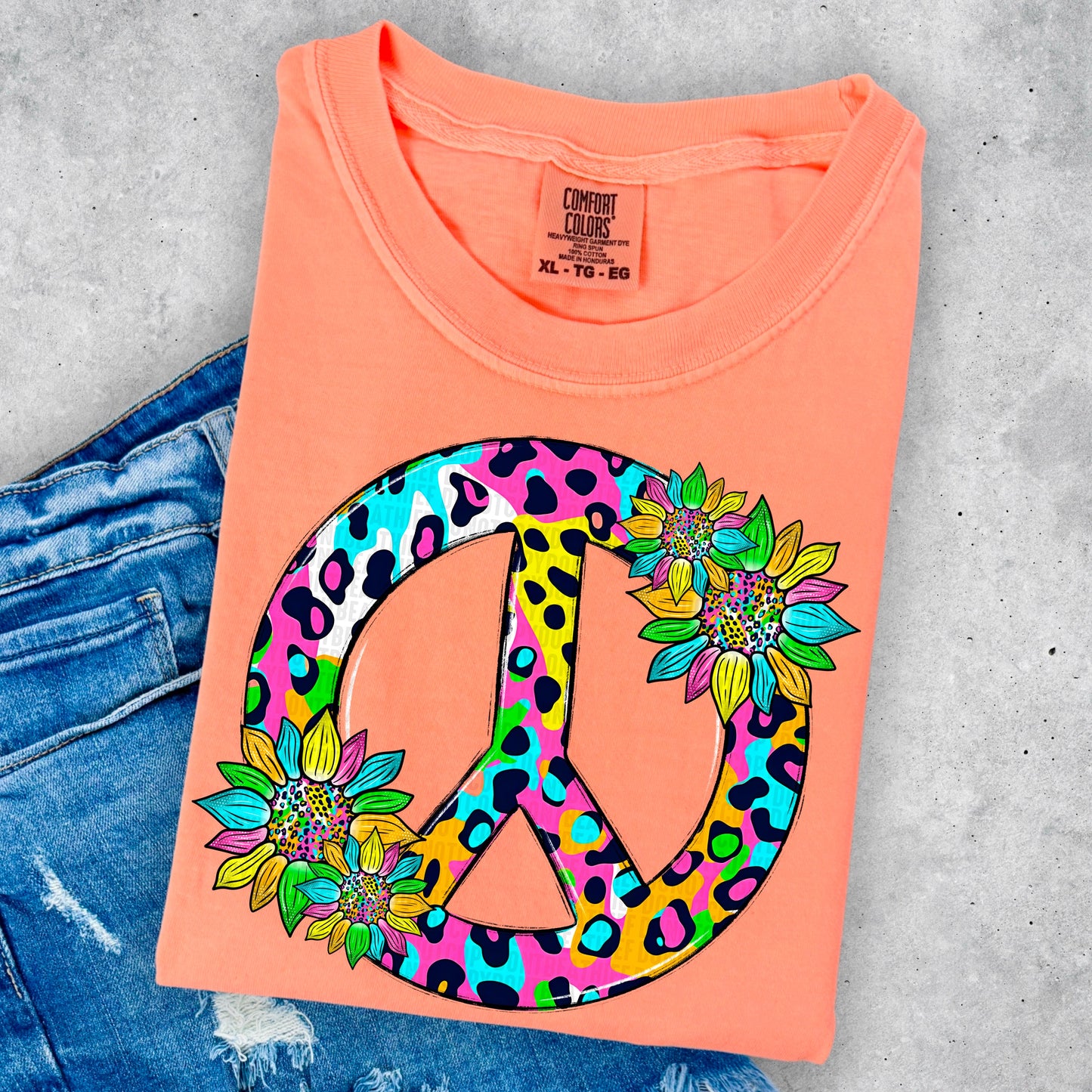 Neon Daisy - Tee