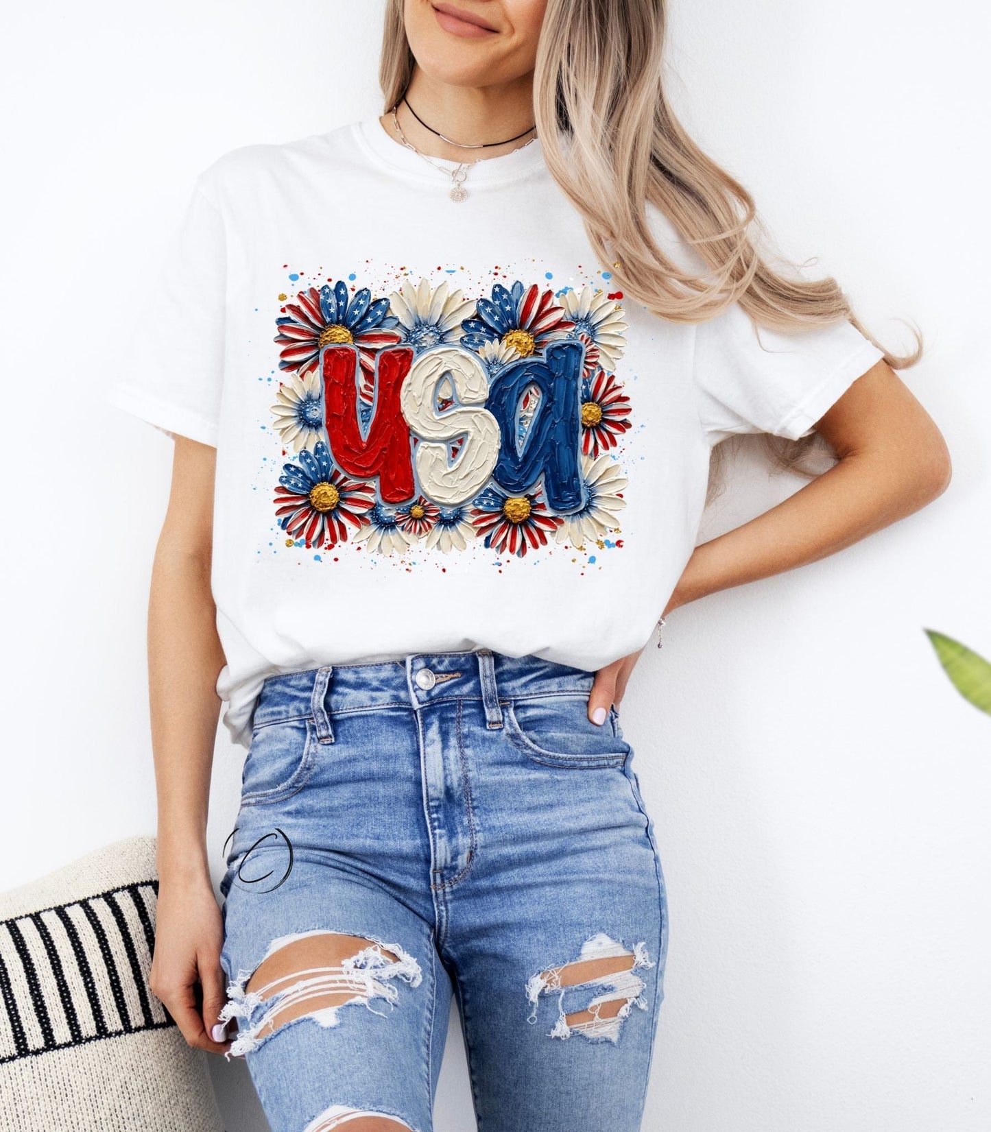 USA Patriotic Daisy Graphic Tee